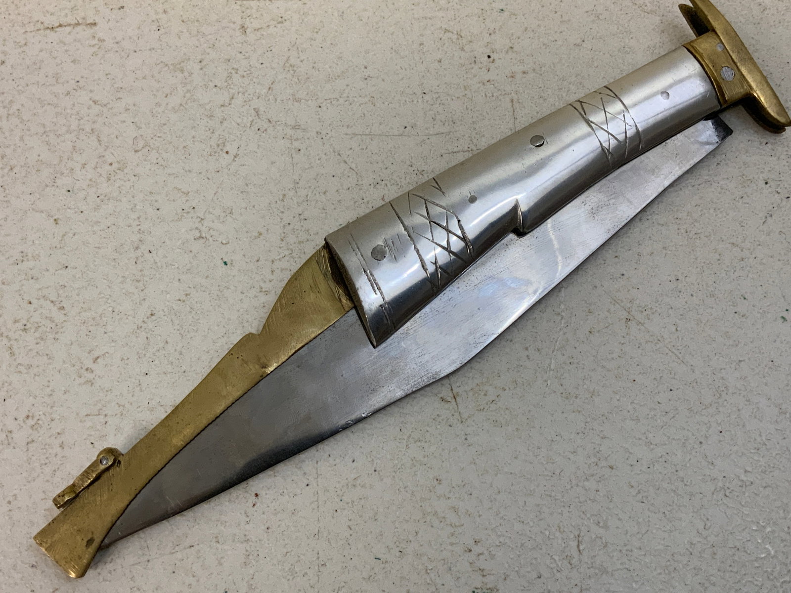 ANTIQUE LARGE FOLDING KNIFE - 4