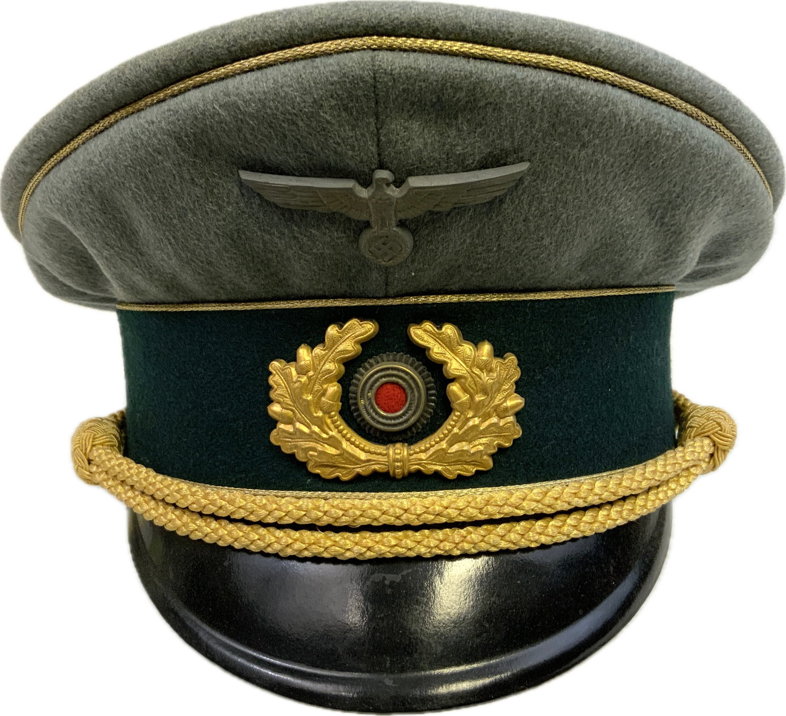 WWII GERMAN ARMY GENERALS VISOR CAP HAT: WWII GERMAN ARMY GENERALS VISOR CAP. VERY RARE LATE WAR EXAMPLE IN MINT CONDITION!CIRCA POST 1943.FINE DOESKIN WOOL BODY.GILDED INSIGNIA.EAGLE HAS ZINK METAL BASE AND TURNED GRAY WITH AGE BUT YOU CAN