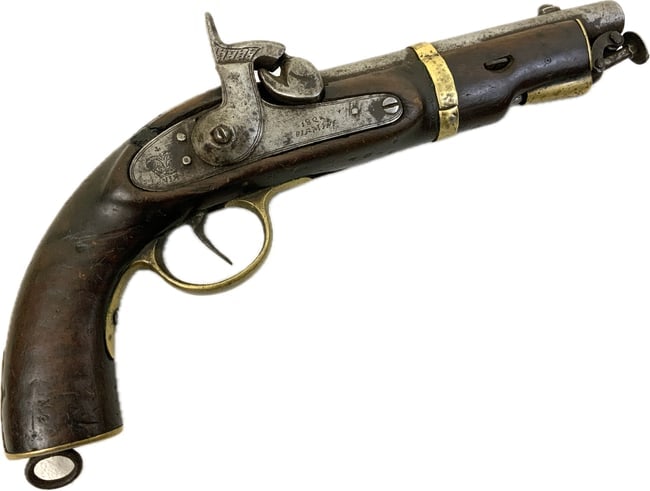 ANTIQUE PERCUSSION CAP GUN: ANTIQUE PERCUSSION CAP GUN.SHOWS GREAT AGE. MARKINGS TO SIMULATE BRITISH. APPEARS TO BE COMPLETE. 13" LONG. ANTIQUE. USA BIDDERS ONLY.