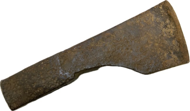 ANTIQUE NATIVE AMERICAN IRON TRADE AXE (1 of 4)