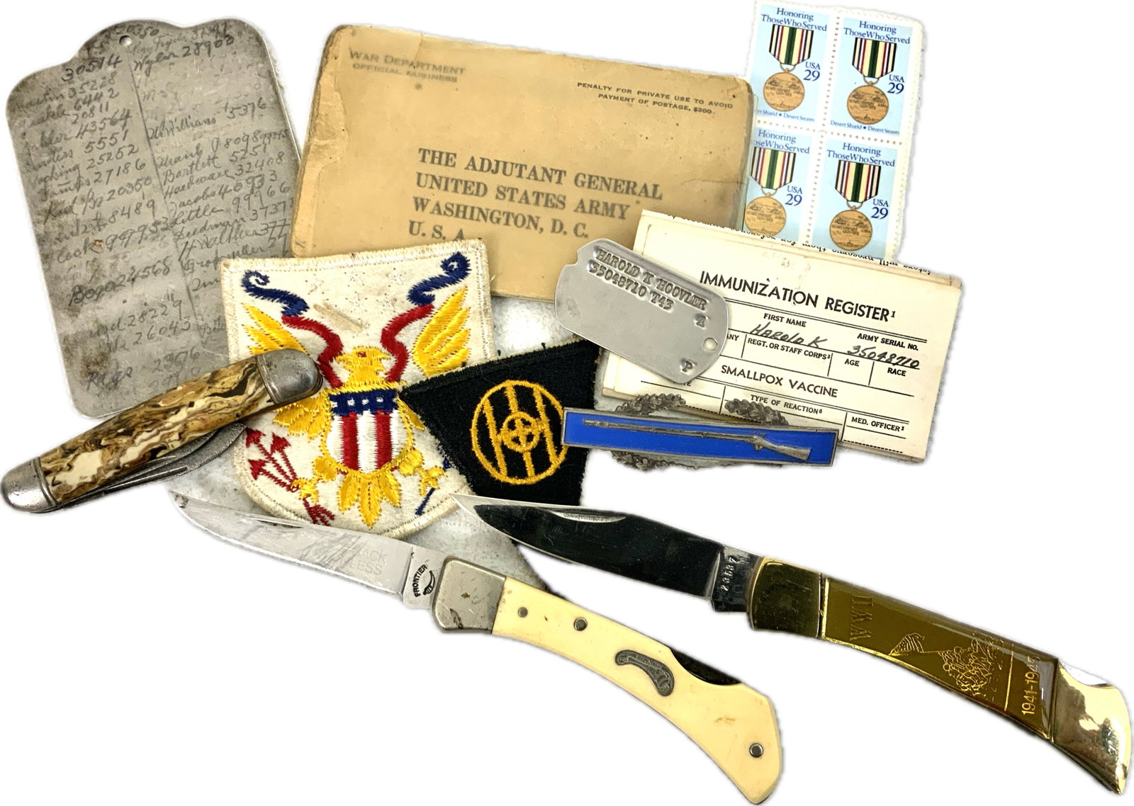 USA WWII VETERANS LOT OF PAPERS TAGS KNIVES PATCHES (1 of 4)