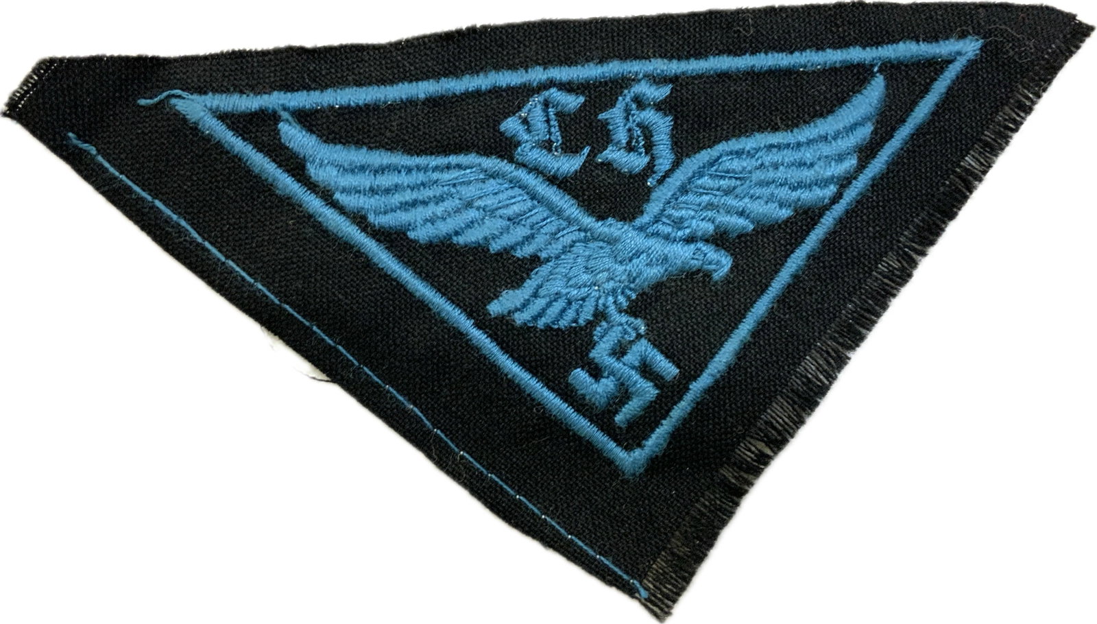 WWII GERMAN LUFTWAFFE HITLER YOUTH FLAK HELPER EAGLE INSIGNIA: WWII GERMAN LUFTWAFFE HITLER YOUTH FLAK HELPER EAGLE INSIGNIA.GREAT CONDITION.