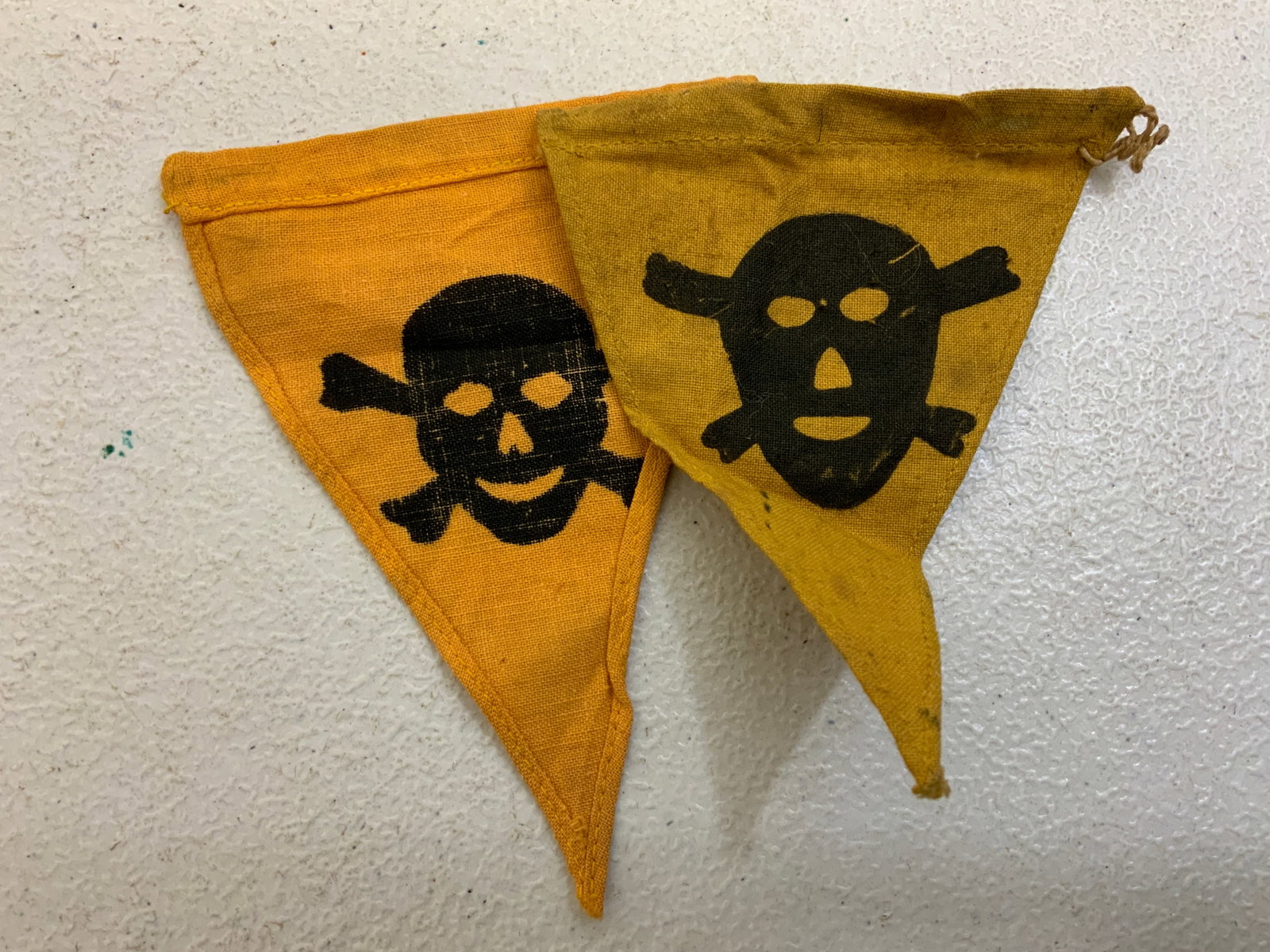WWII GERMAN MILITARY MINE MARKER FLAGS - 2