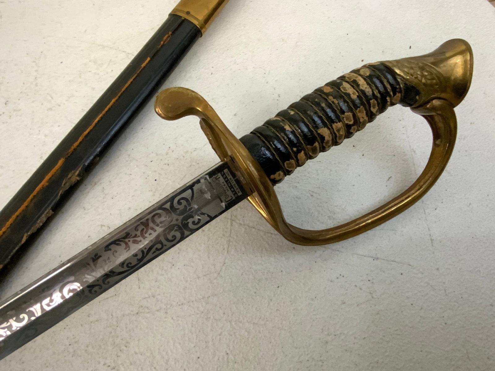 VINTAGE USMC SWORD - 6