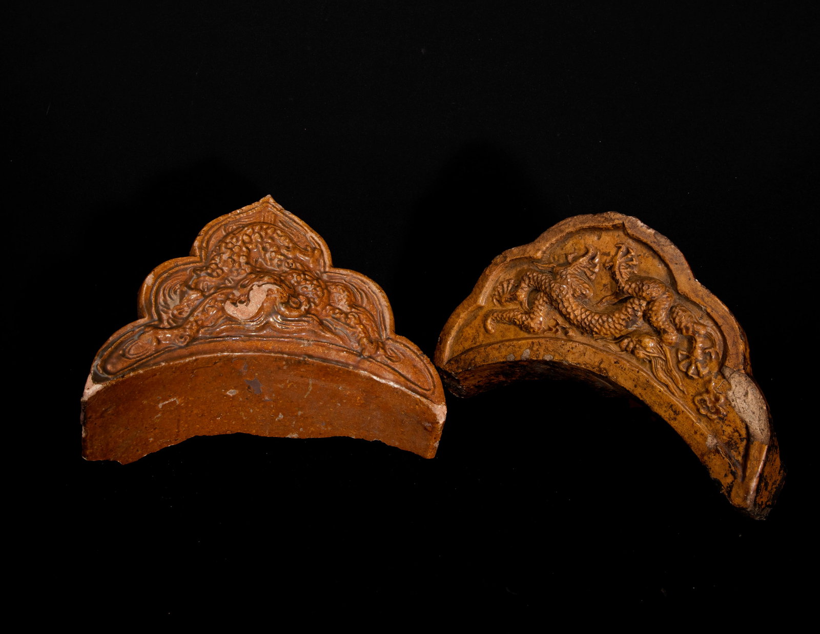 Two Chinese Pottery Roof Tiles: L:26cm L:29cm crack