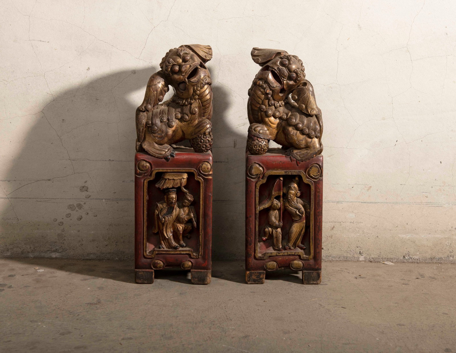 A Pair of Chinese Wooden Bed Accessories: H:39cm