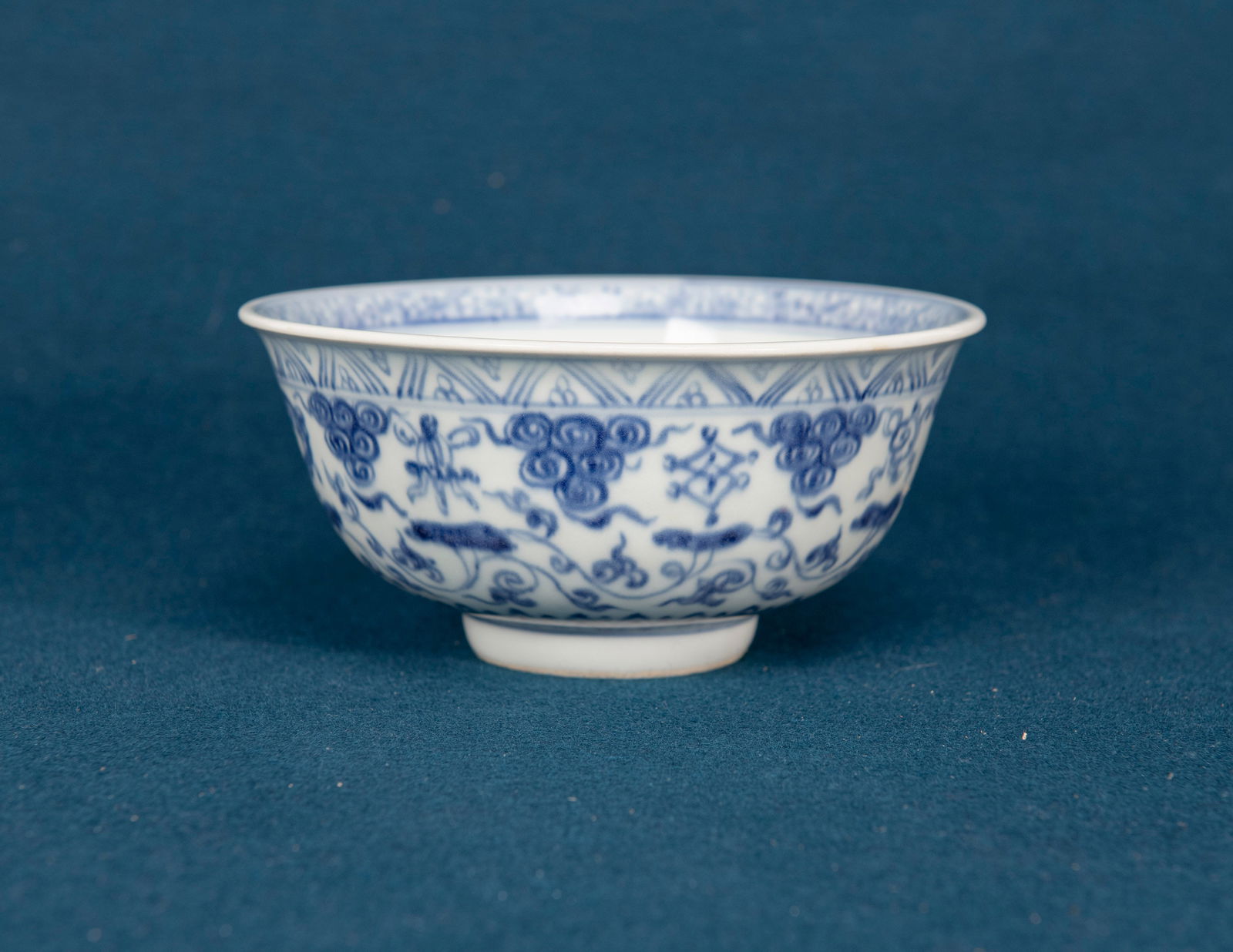 A Chinese Blue and White Bowl (1 of 4)