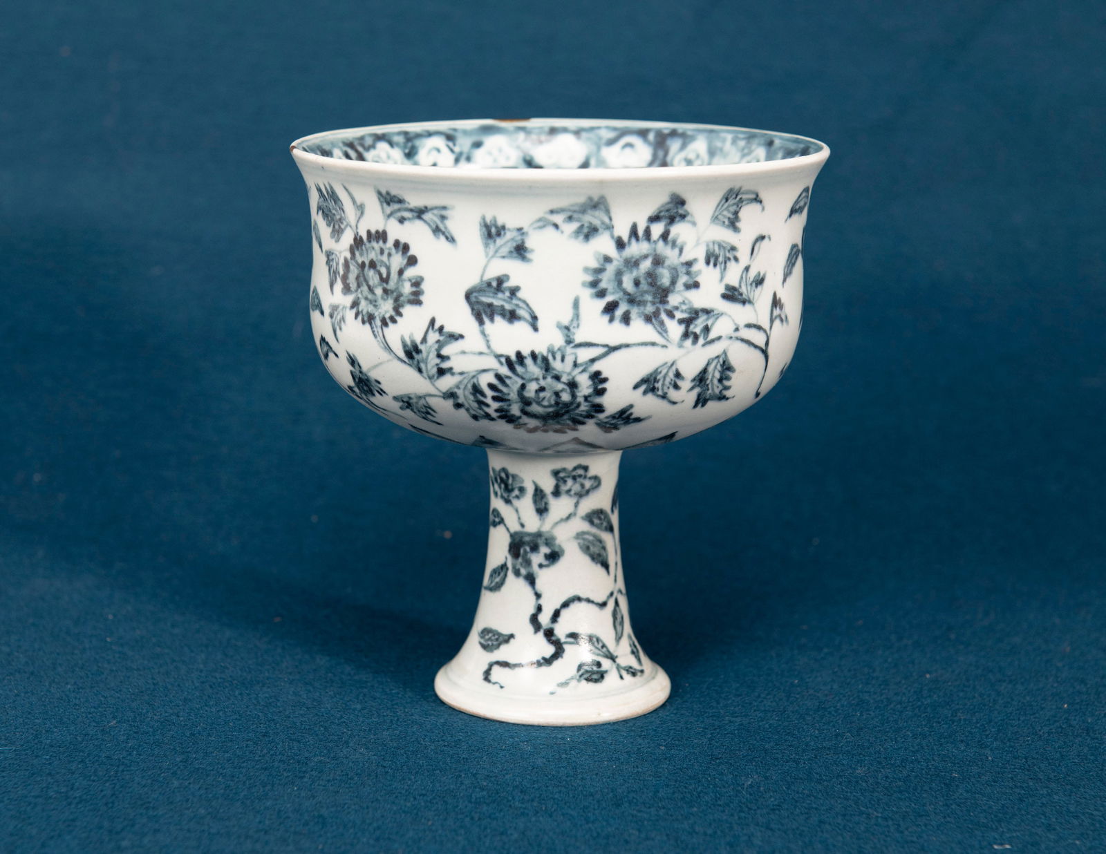 A Chinese Blue and White Floral Stem Cup: H:16.6cm