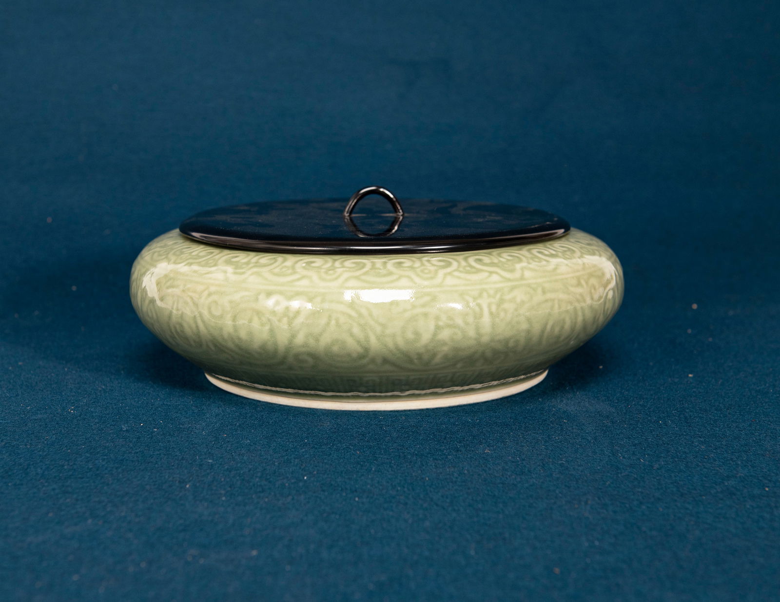 A Chinese Celadon Glazed Brush Washer: H:8