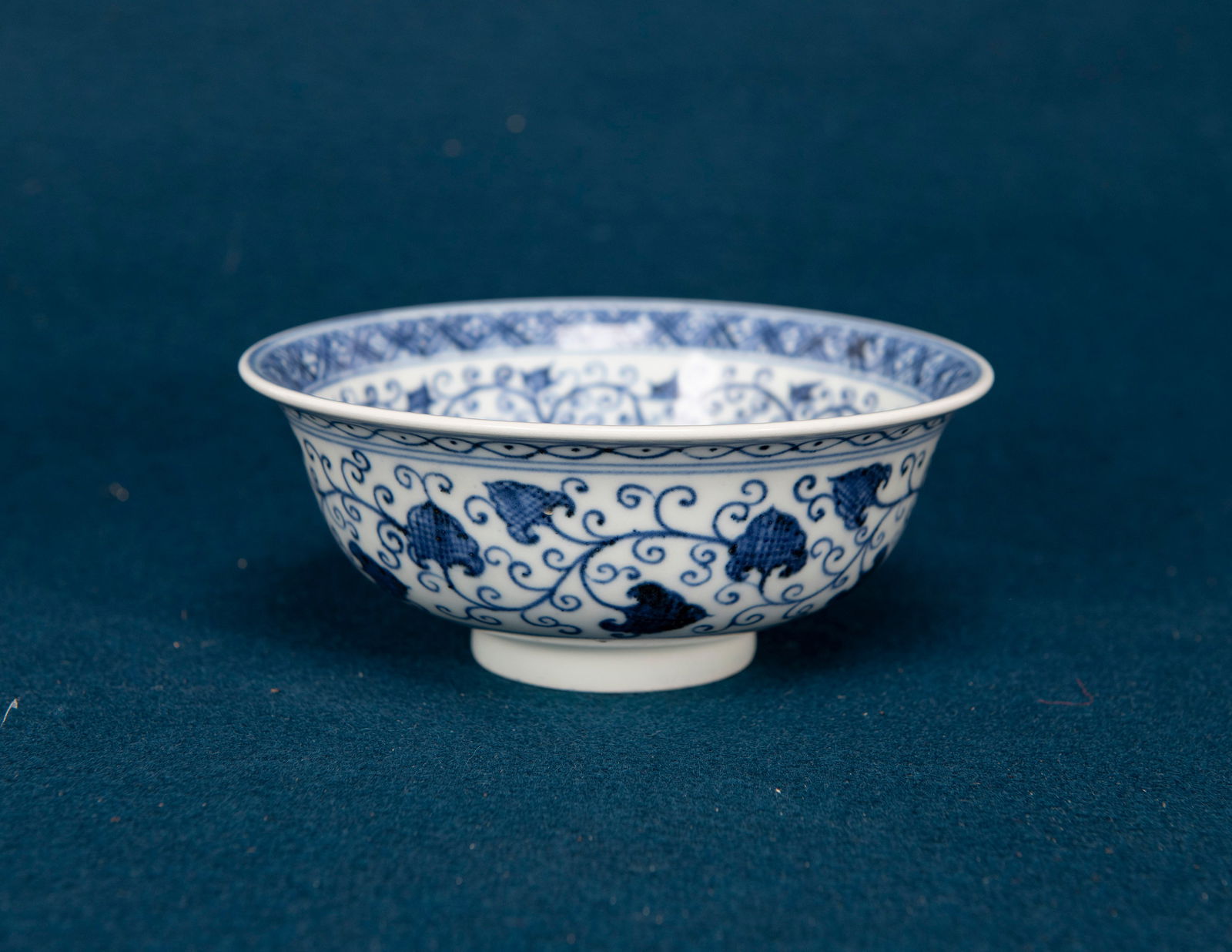 A Chinese Blue and White Floral Bowl (1 of 4)