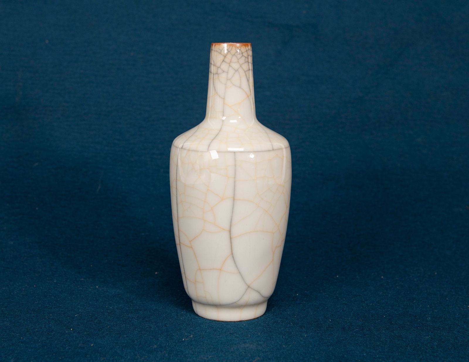 A Chinese Ge Type Vase (1 of 4)