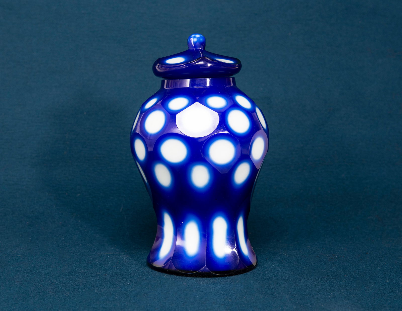 A Chinese Glass Vase (1 of 6)
