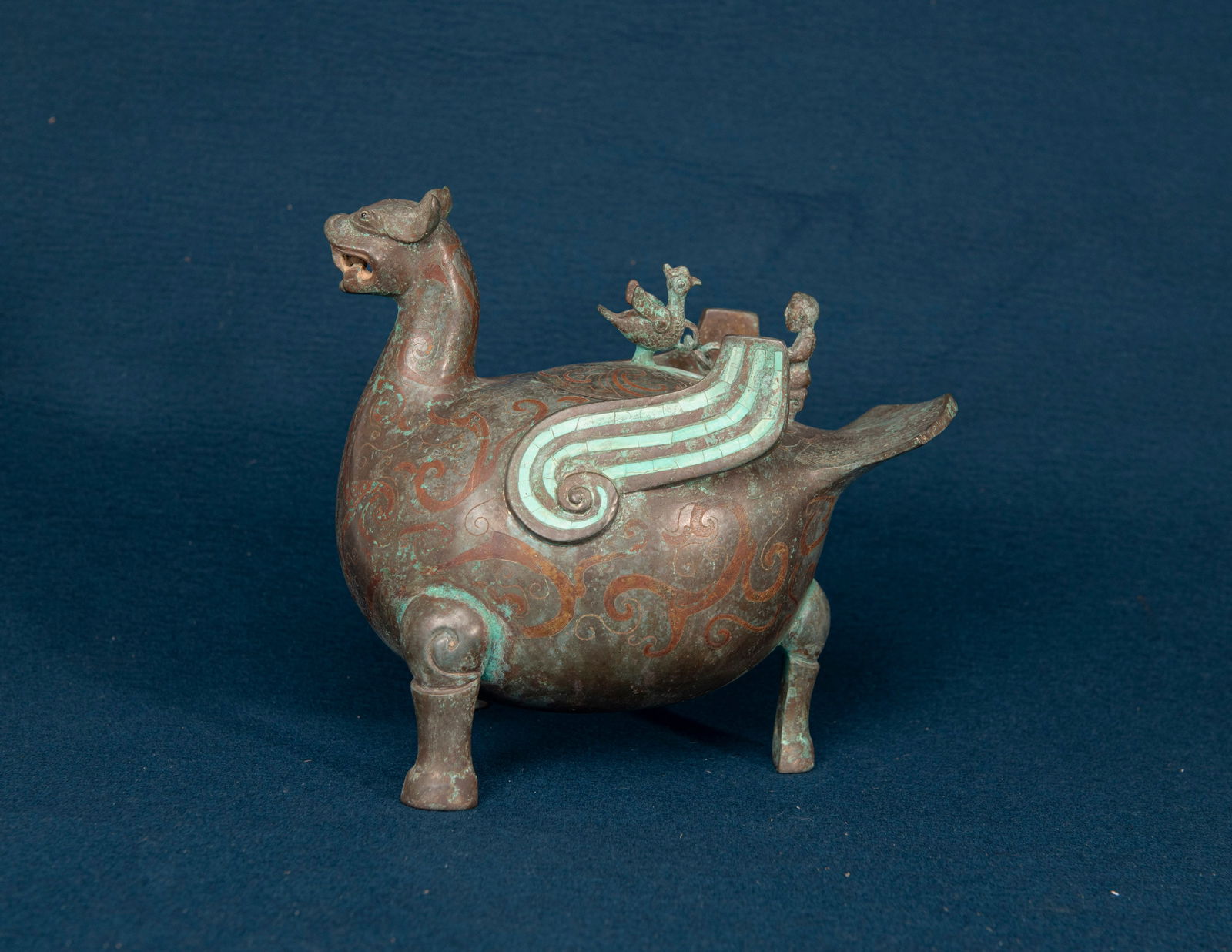 A Chinese Bronze Ritual Vessel: H:20.3cm