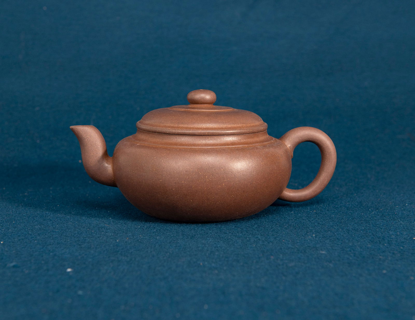 A Chinese Zisha Teapot (1 of 7)