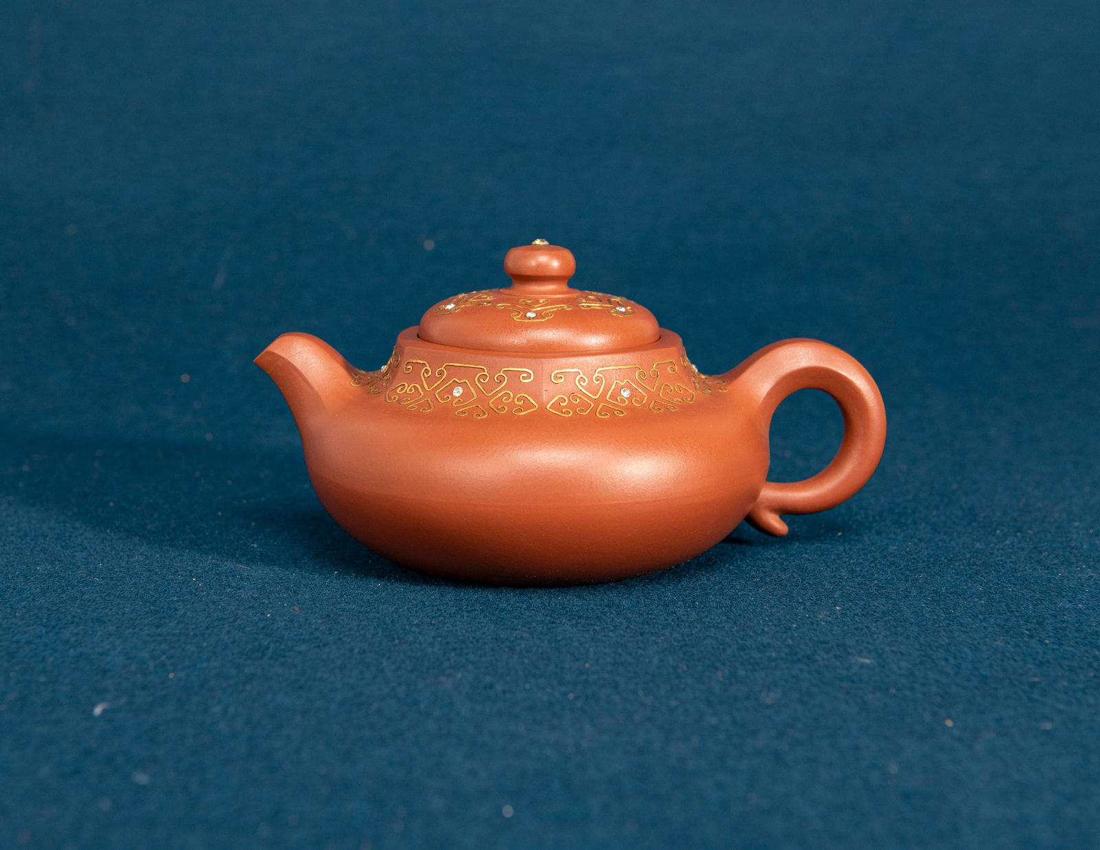 Bao Zhongmei, A Chinese Zisha Teapot: H:7.6cm