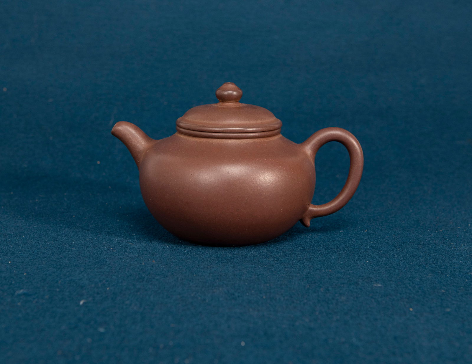A Chinese Zisha Teapot (1 of 7)