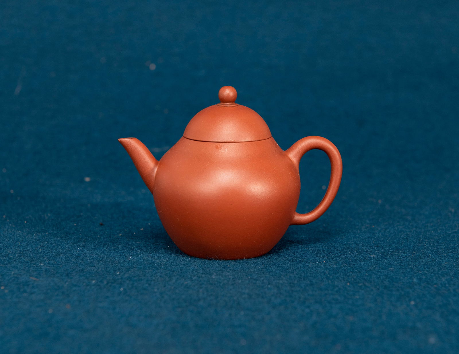A Chinese Zisha Teapot (1 of 7)
