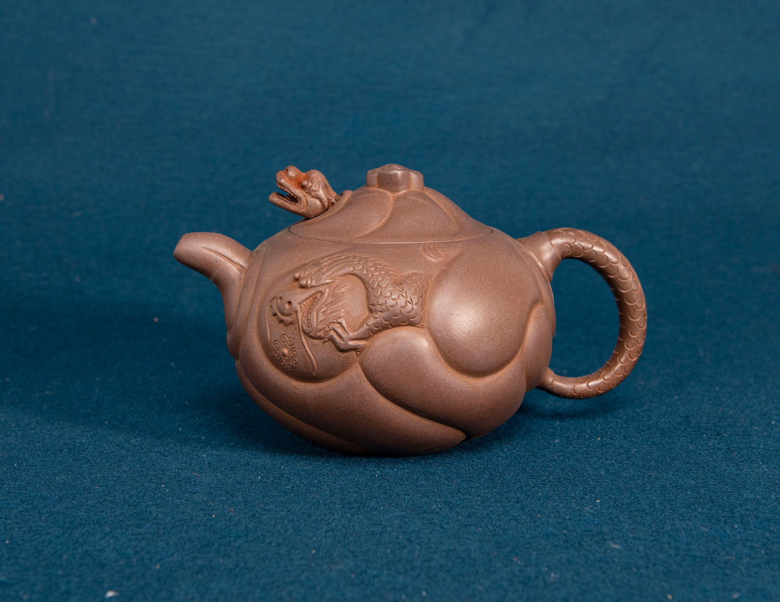 A Chinese Zisha Teapot (1 of 7)