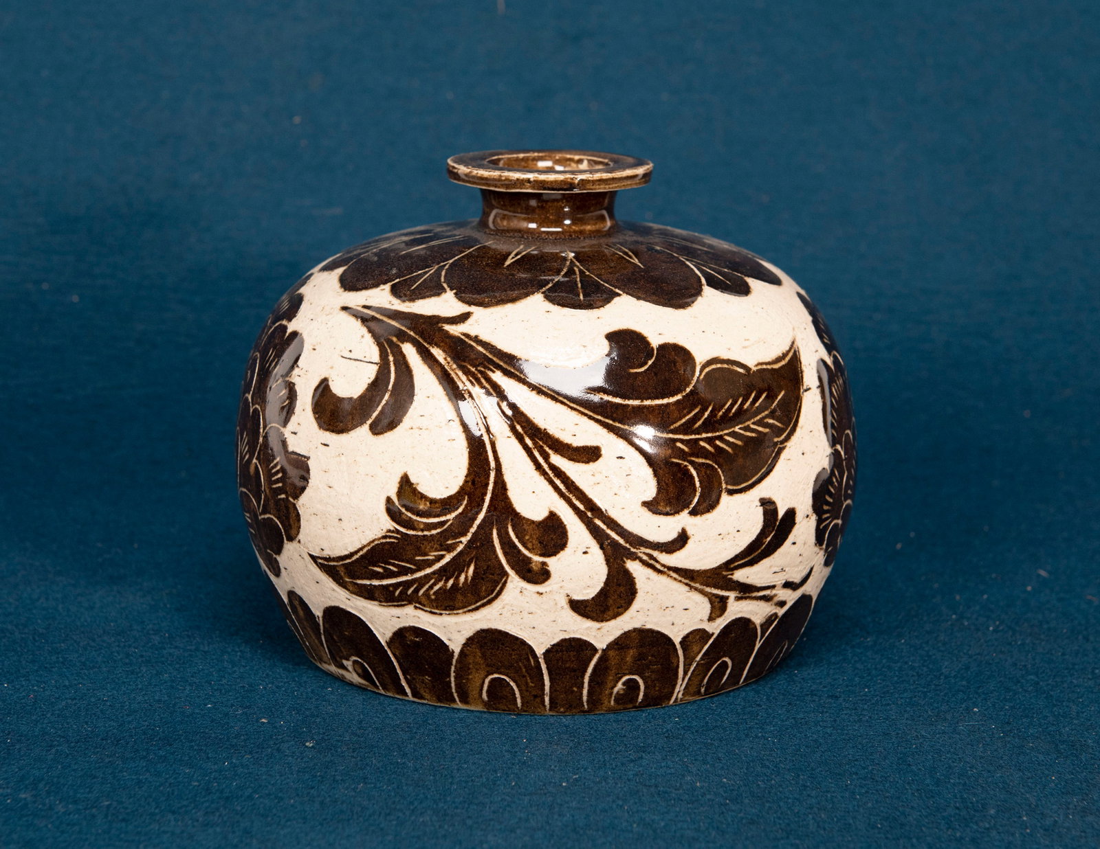 A Chinese Ding Type Floral Vase (1 of 4)