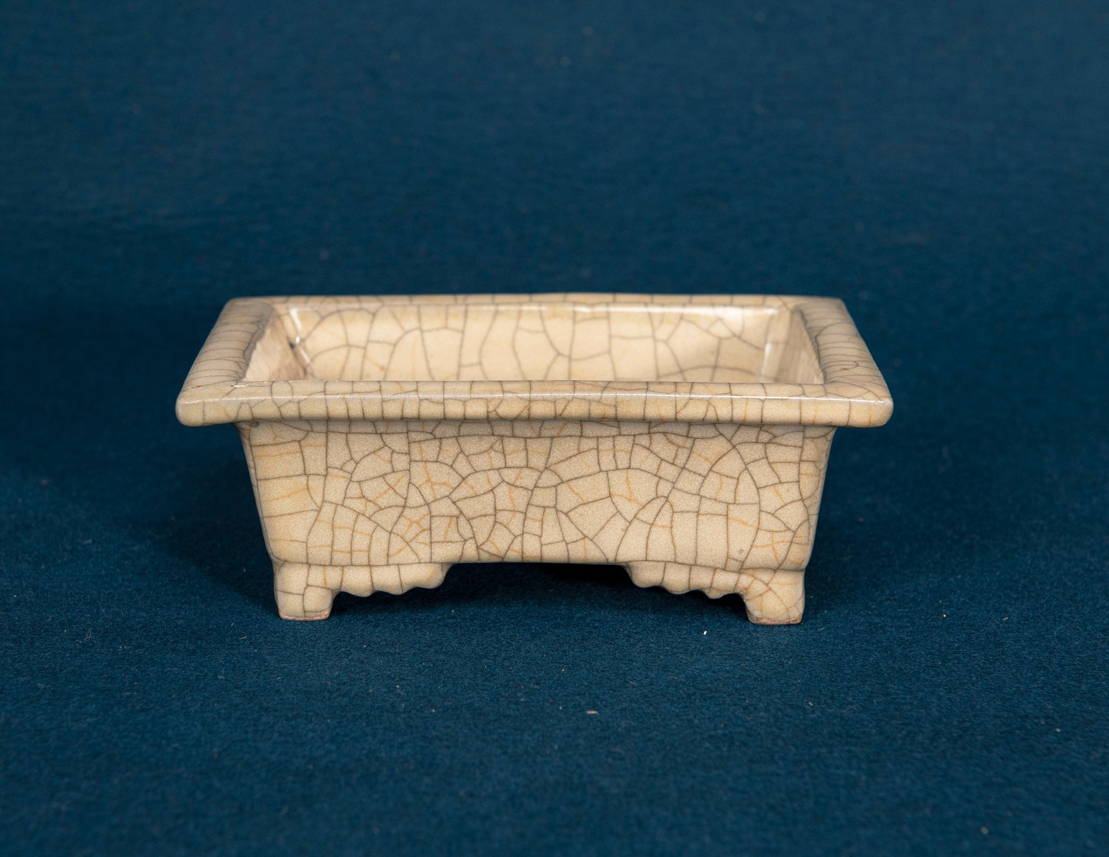 A Chinese Ge Ware Flowerpot (1 of 4)