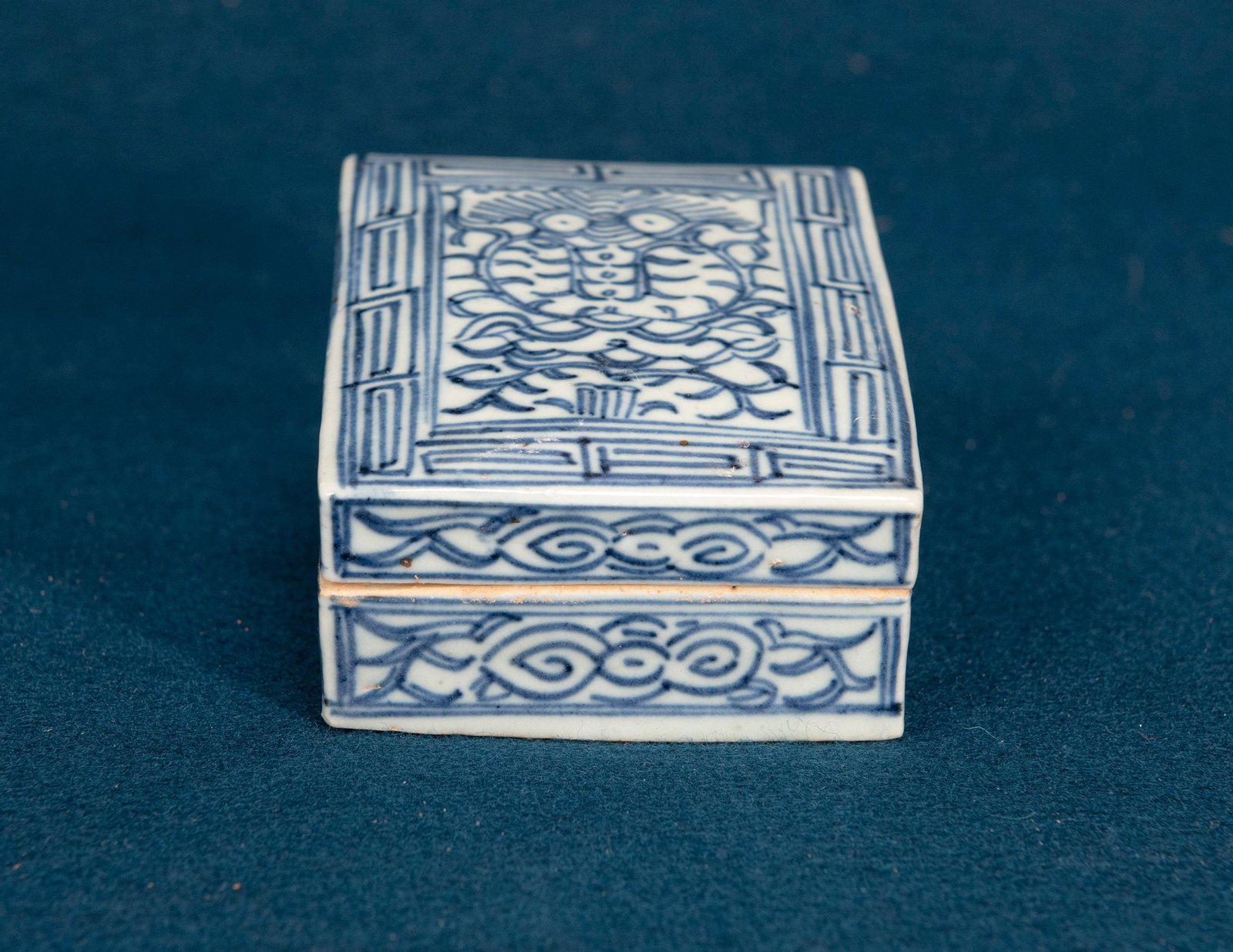 A Chinese Blue and White Box and Cover (1 of 4)