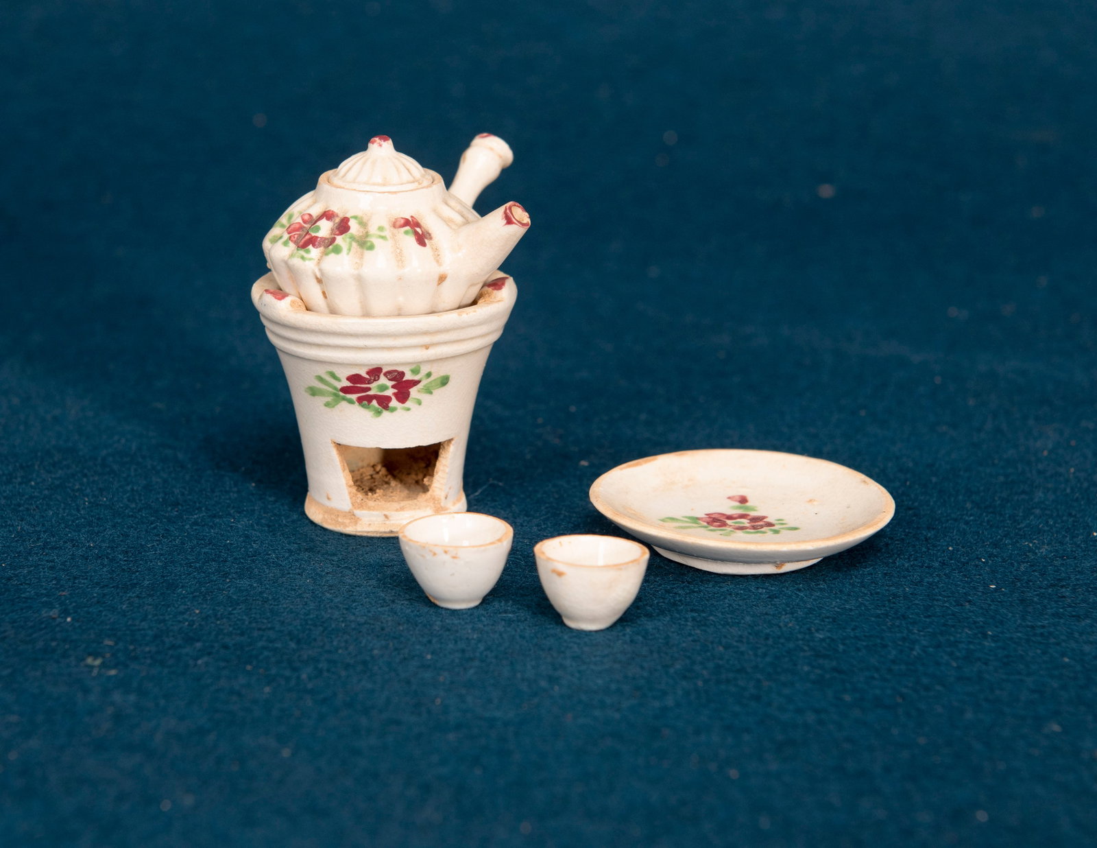 A Set of Chinese Zhangzhou Ware Teaware (1 of 7)