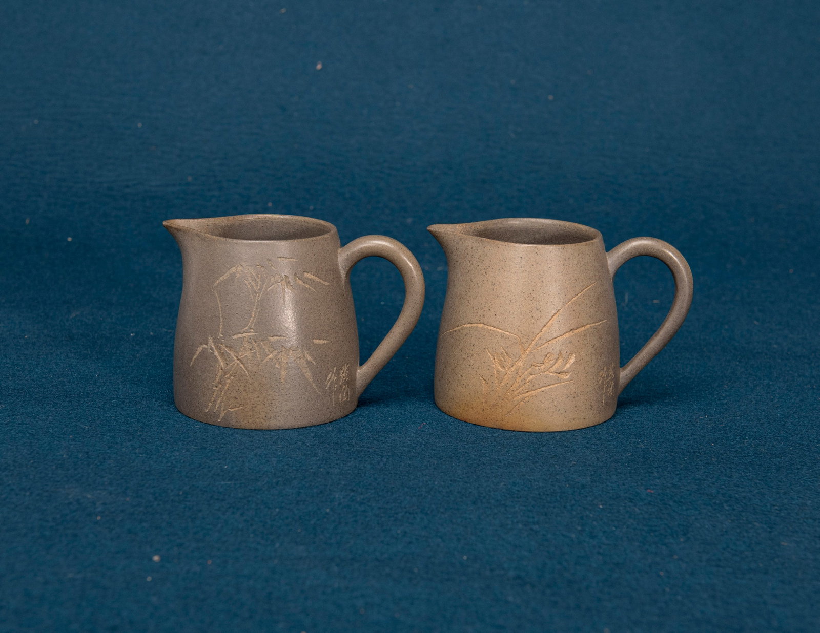 Two Chinese Zisha Cups: H:7cm