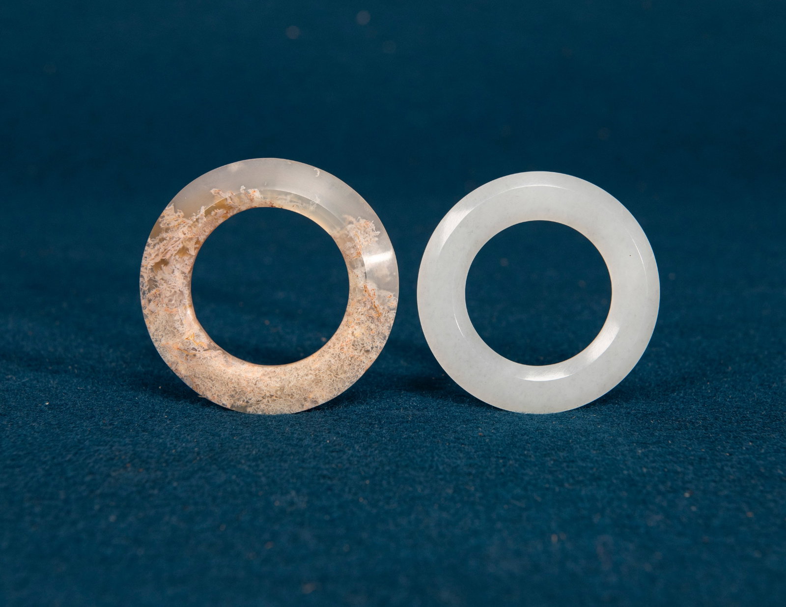 Two Chinese Agate Rings (1 of 7)