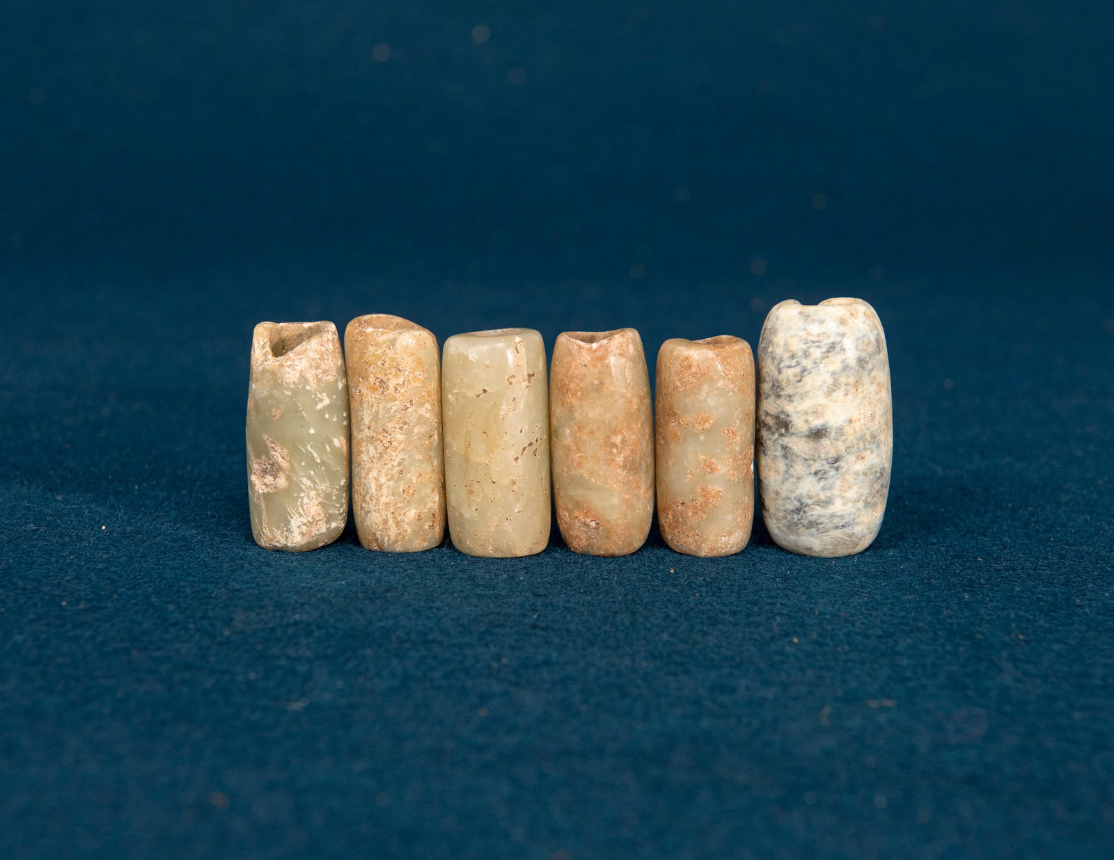 Six Chinese Jade Le Ornaments: L:3.6cm in different size