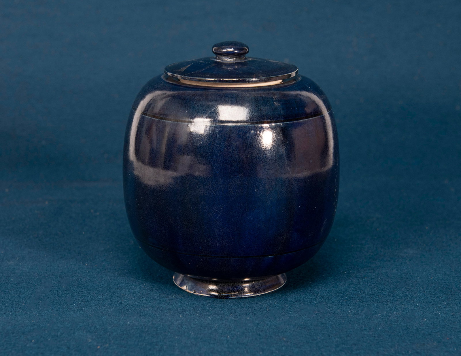 A Chinese Blue Ware Jar and Cover: H:15.9cm