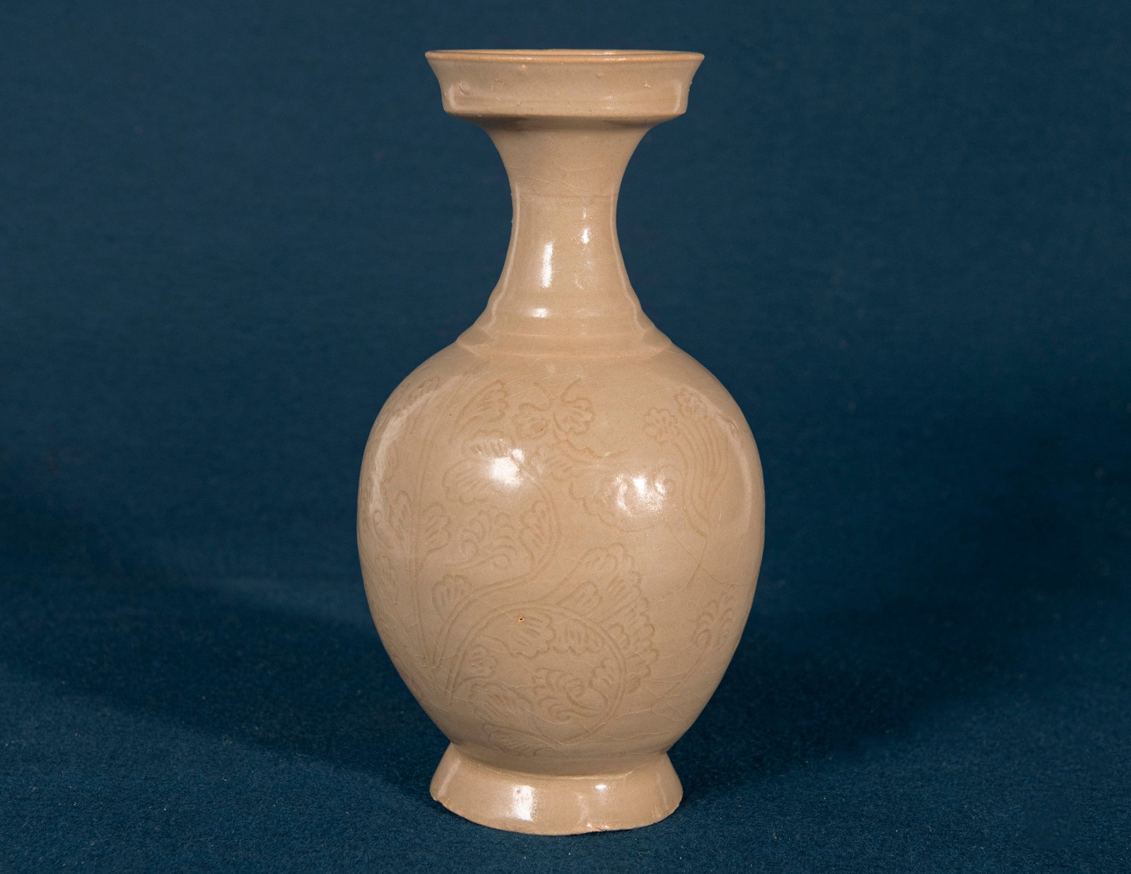 A Chinese Yue Ware Vase (1 of 5)