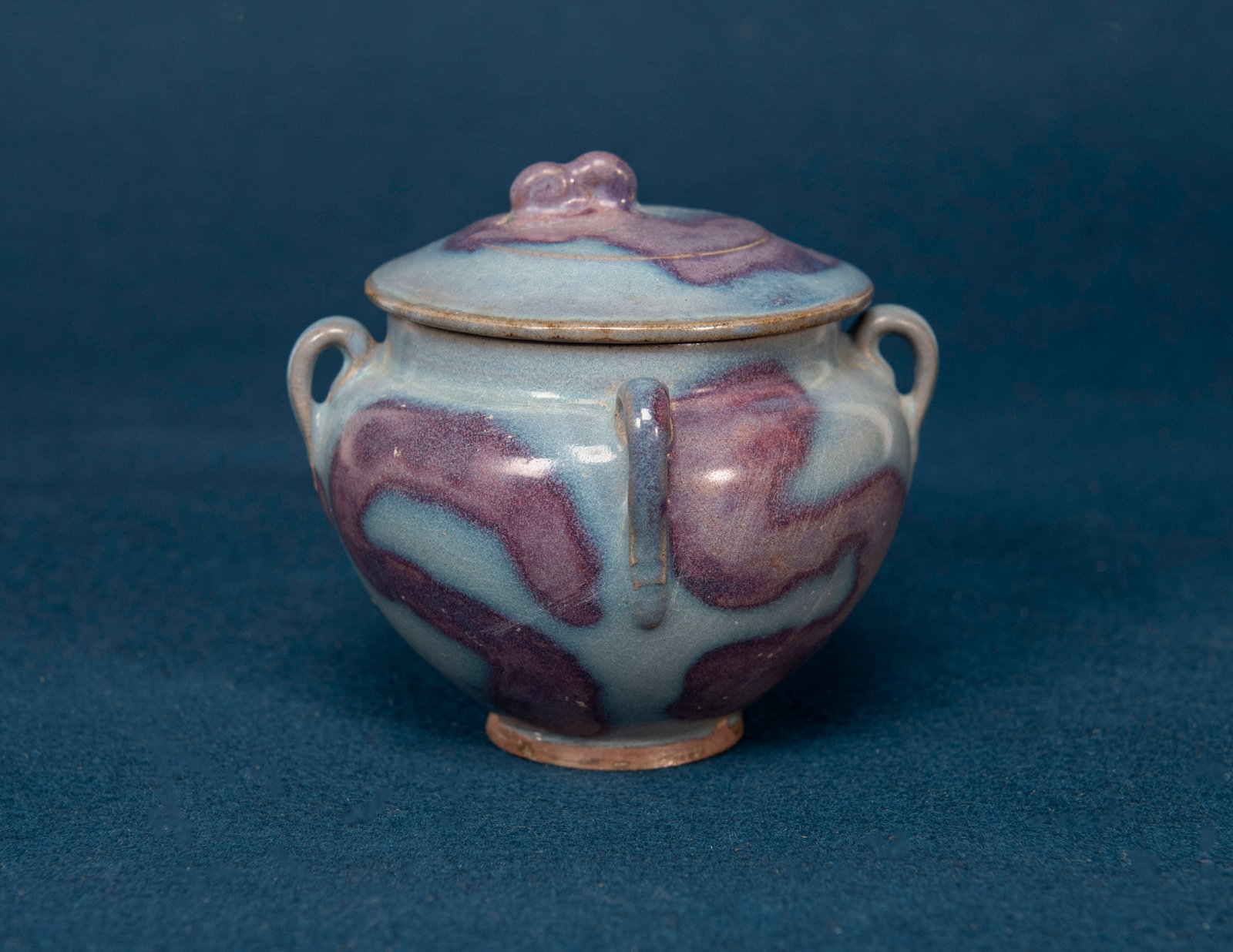 A Chinese Jun Ware Jar and Cover: H:10.5cm