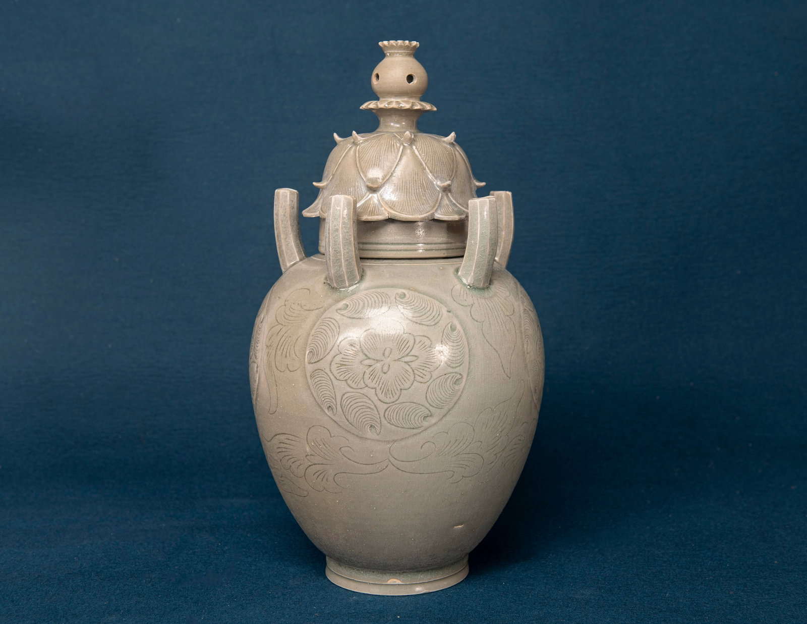 A Chinese Yue Ware Five-Spouted Vase (1 of 6)