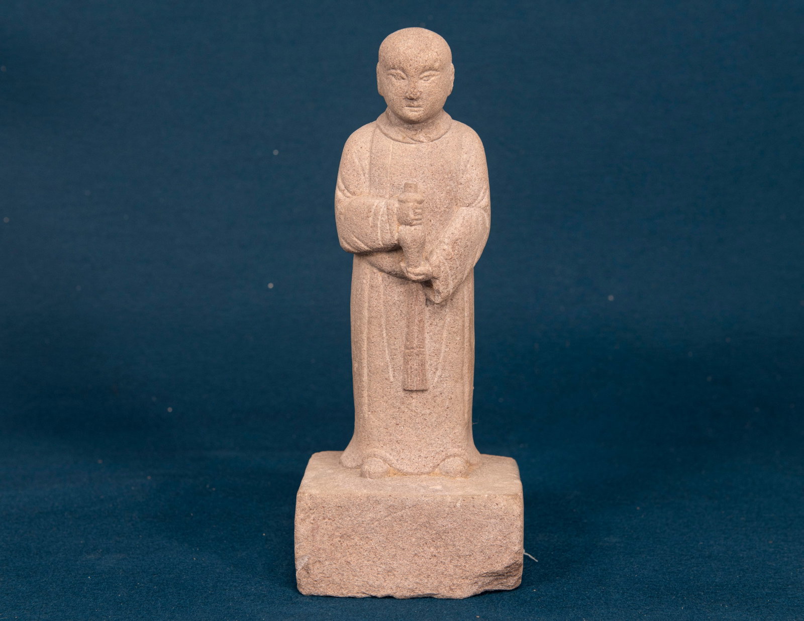 A Chinese Stone Carved Eminent Monk: H:27.6cm crack