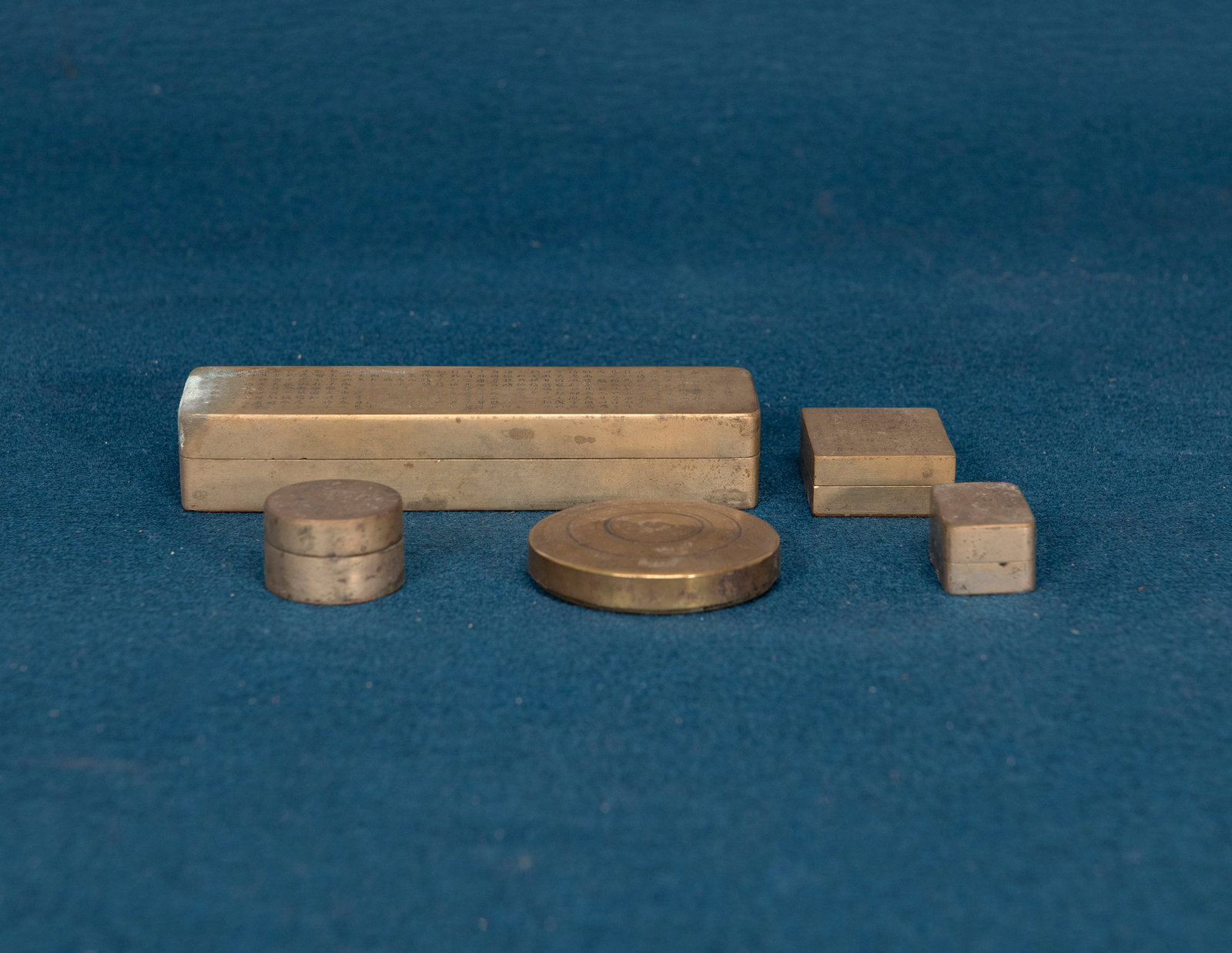 Five Chinese Bronze Boxes: W:14.4cm, varying sizes