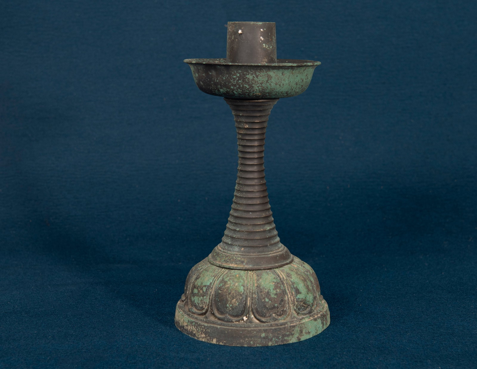 A Chinese Bronze Oil Lamp: H:25.3cm