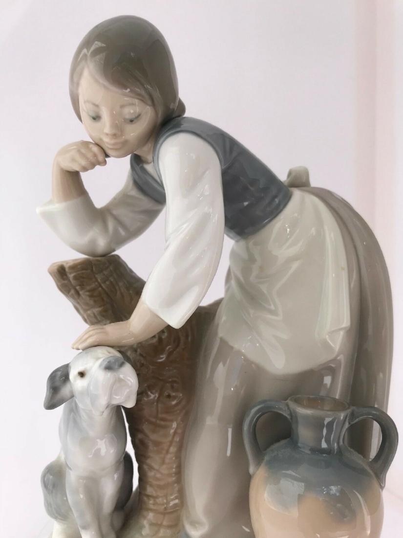 LLADRO 1246 CARESS REST GIRL w DOG PORCELAIN FIGURINE (1 of 10)