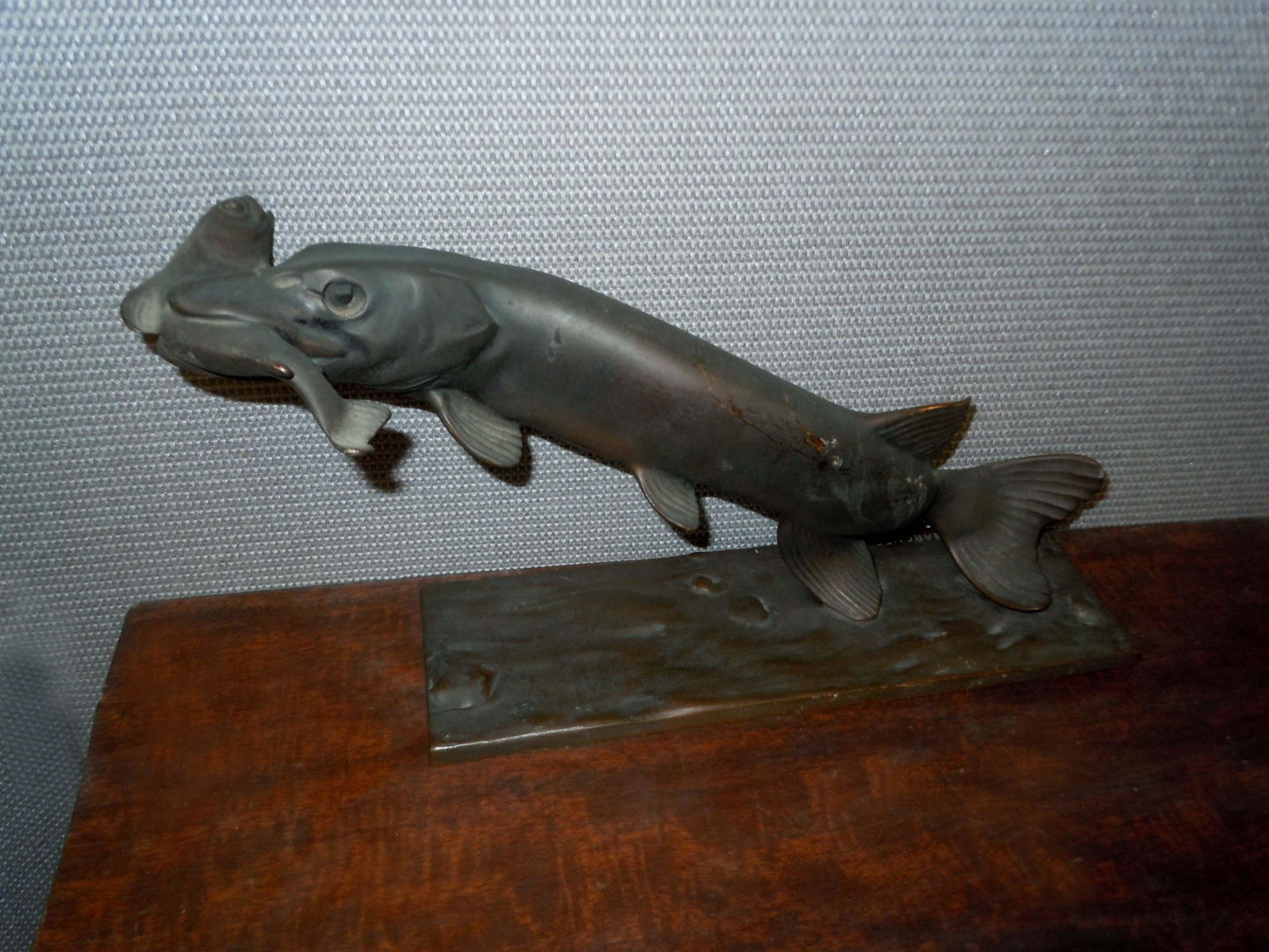 EMILE GUSTAVE MARCHEGAY CARP EATING BABY FISH BRONZE (1 of 6)