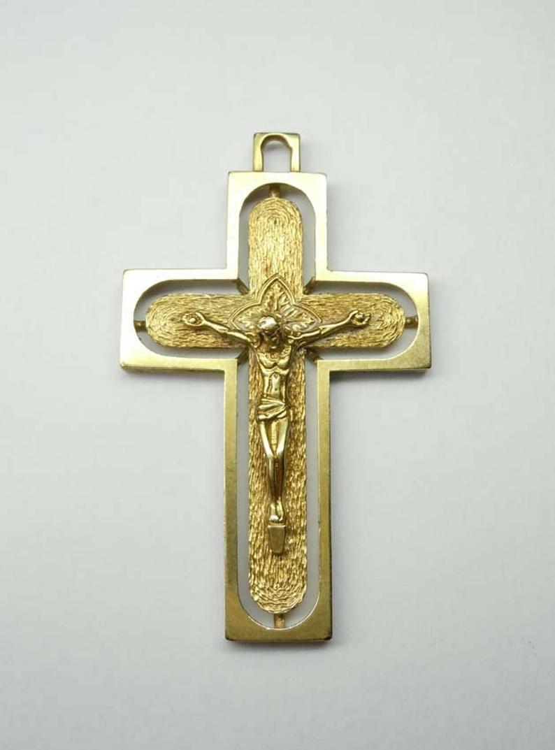 14K GOLD ENGRAVED CRUCIFIX CROSS PENDANT BARK FINISH (1 of 5)