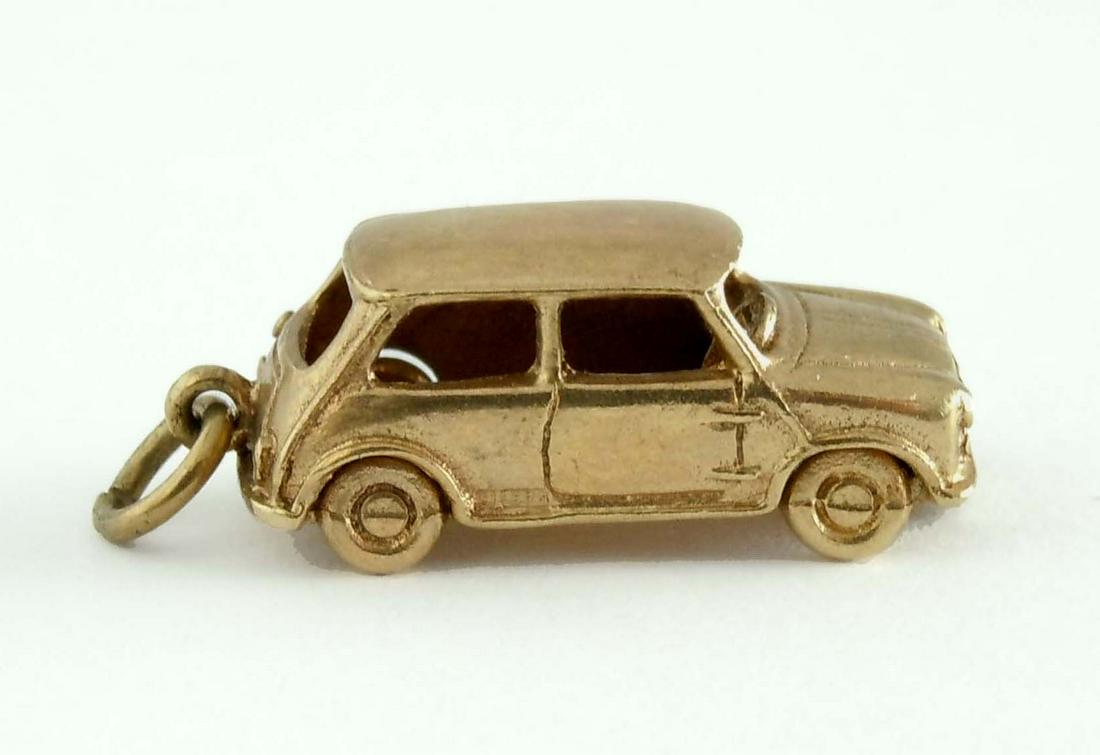 VINTAGE 9CT GOLD 1950S CLASSIC AMERICAN CAR CHARM 9K (1 of 8)