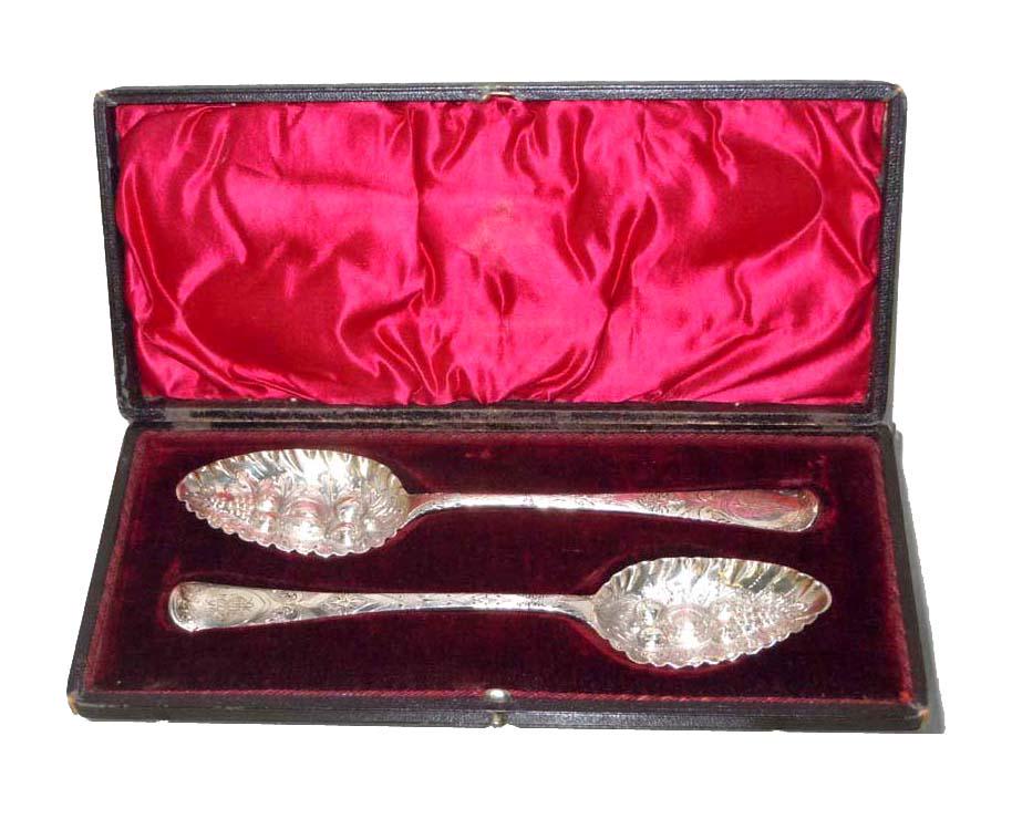 GEORGE III STERLING SILVER BERRY SPOON JOHN BLAKE 1797 (1 of 5)