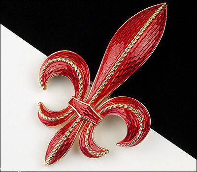 Fleur de deals lis brooch