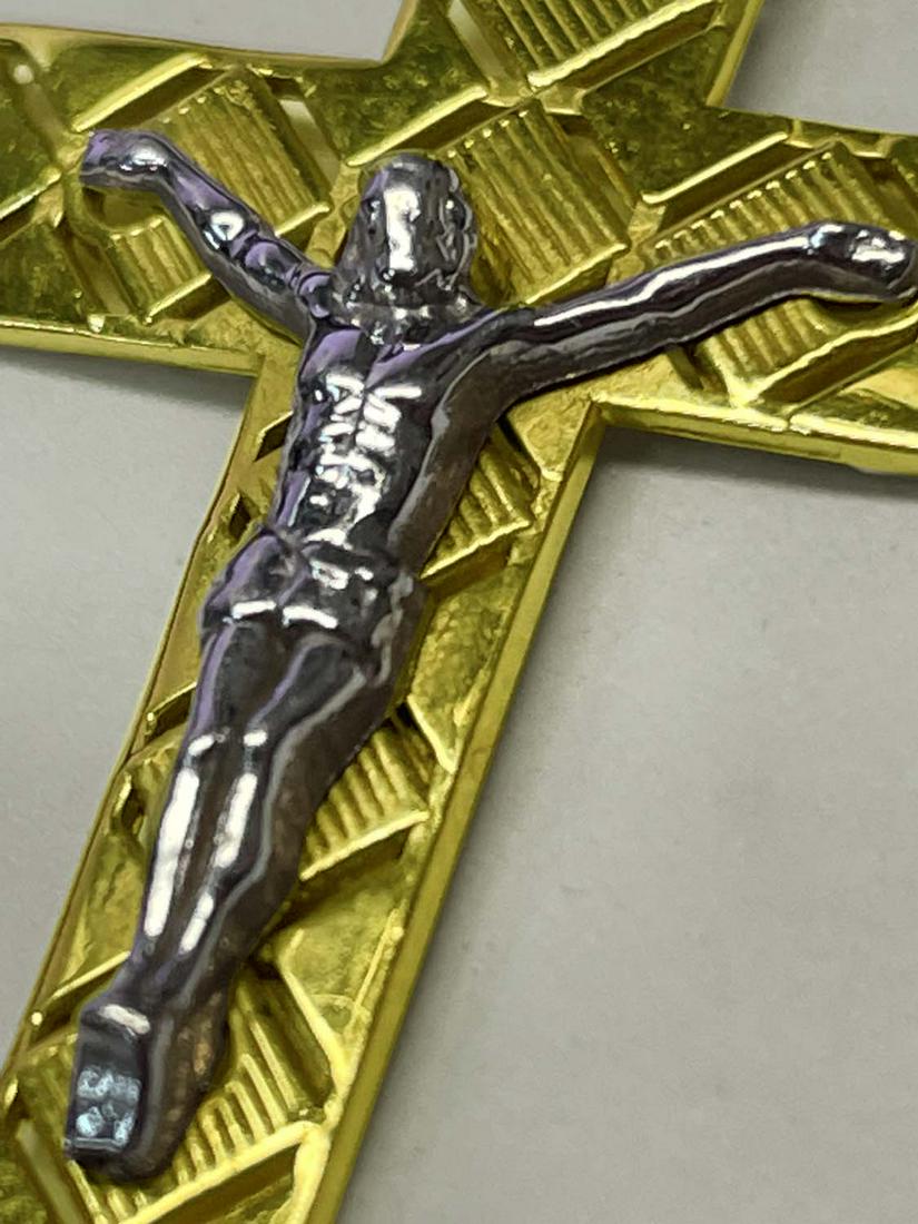 TWO TONE ITALIAN 14K GOLD BODY OF CHRIST CRUCIFIX CROSS PENDANT    A Stunning Two Tone Italian (1 of 6)