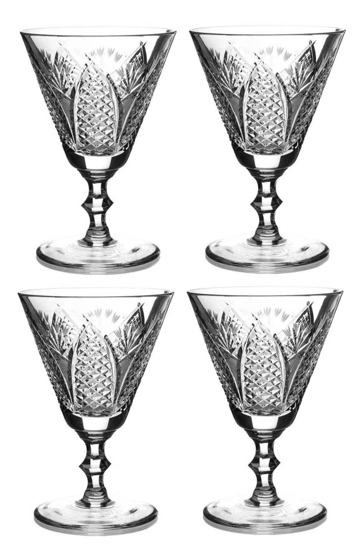SET 4 WATERFORD CRYSTAL DUNMORE WHITE WINE GLASSES Each holds 6 ounces. Would make a nice gift or: SET 4 WATERFORD CRYSTAL DUNMORE WHITE WINE GLASSES Each holds 6 ounces. Would make a nice gift or addition to any fine collection. DETAILS: - SIZE: 5 In. Height. x 3-3/8 In. mouth diameter, 2-2-1/2 In