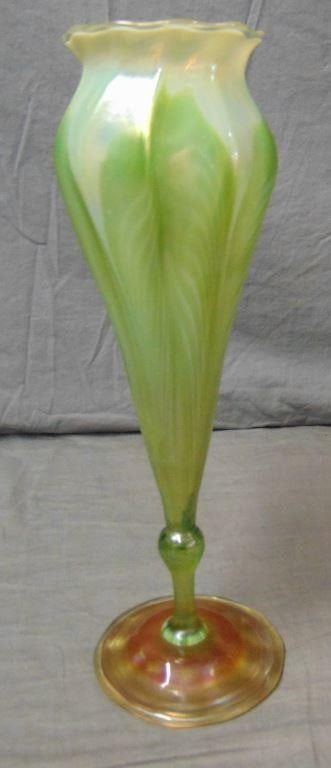 TIFFANY STUDIOS FAVRILE PULLED FEATHER FLORIFORM VASE    Tiffany Studios Favrile Glass Floriform (1 of 7)