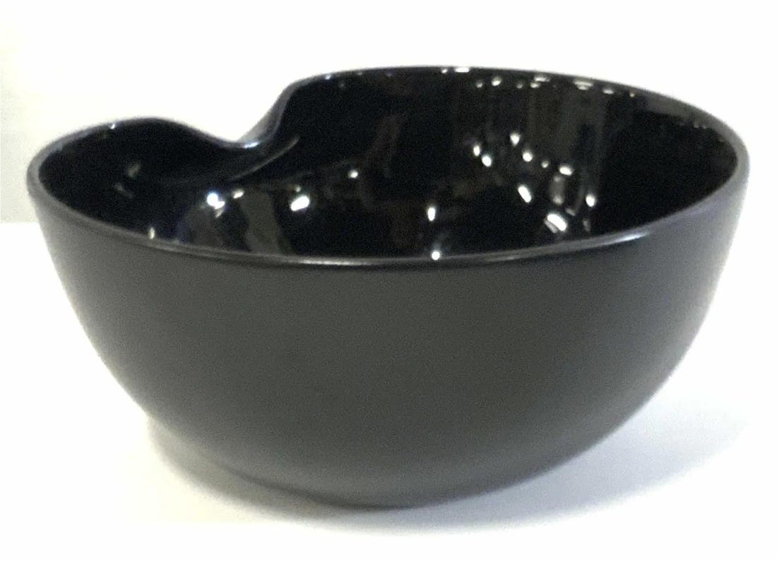 LARGE ELSA PERETTI TIFFANY & Co BLACK TERRACOTTA THUMBPRINT BOWL, Made in Italy Vintage RARE: LARGE ELSA PERETTI TIFFANY & Co BLACK TERRACOTTA THUMBPRINT BOWL, Made in Italy Vintage RARE LARGE Elsa Peretti for Tiffany & Co. Matte Black Terracotta Thumbprint Bowl Made in Italy, Vintage, 1970s E