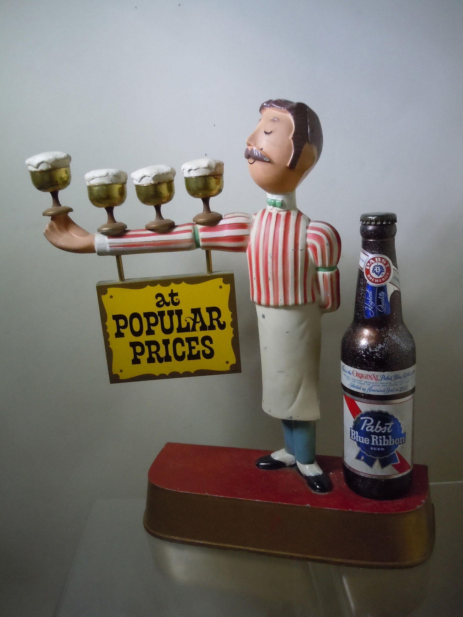 PABST BLUE RIBBON BEER BARTENDER ADVERTISING SIGN 1950s    Pabst Blue Ribbon Bartender die cast/pot (1 of 11)