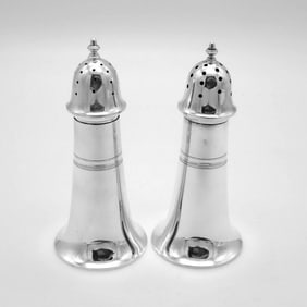 LA PIERRE MFG. Co. STERLING SILVER SALT PEPPER EARLY AMERICAN PERIOD SHAKERS, 1669 La Pierre Mfg.