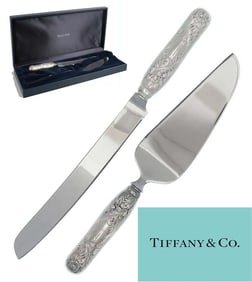 TIFFANY REPOUSSE STERLING SILVER CHRYSANTHEMUM CAKE KNIFE & PIE SERVER SET Tiffany & Co Repousse
