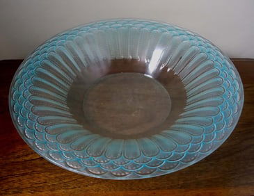 MOLDED OPALESCENT BLUE FEATHER RIM LALIQUE STYLE BOWL A Molded Opalescent Clear to Blue Feather